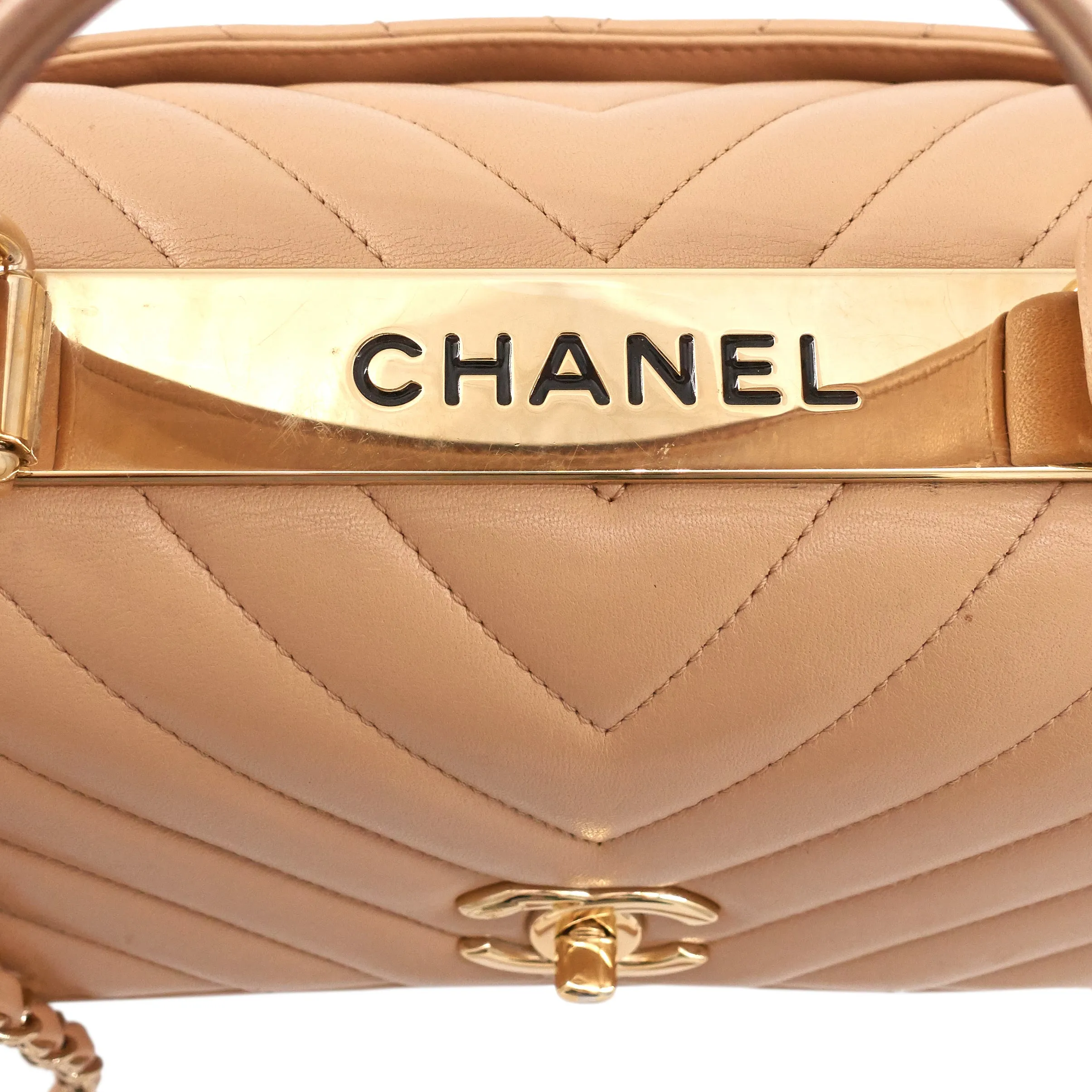 CHANEL Trendy CC Chevron Medium Top Handle Leather Bag