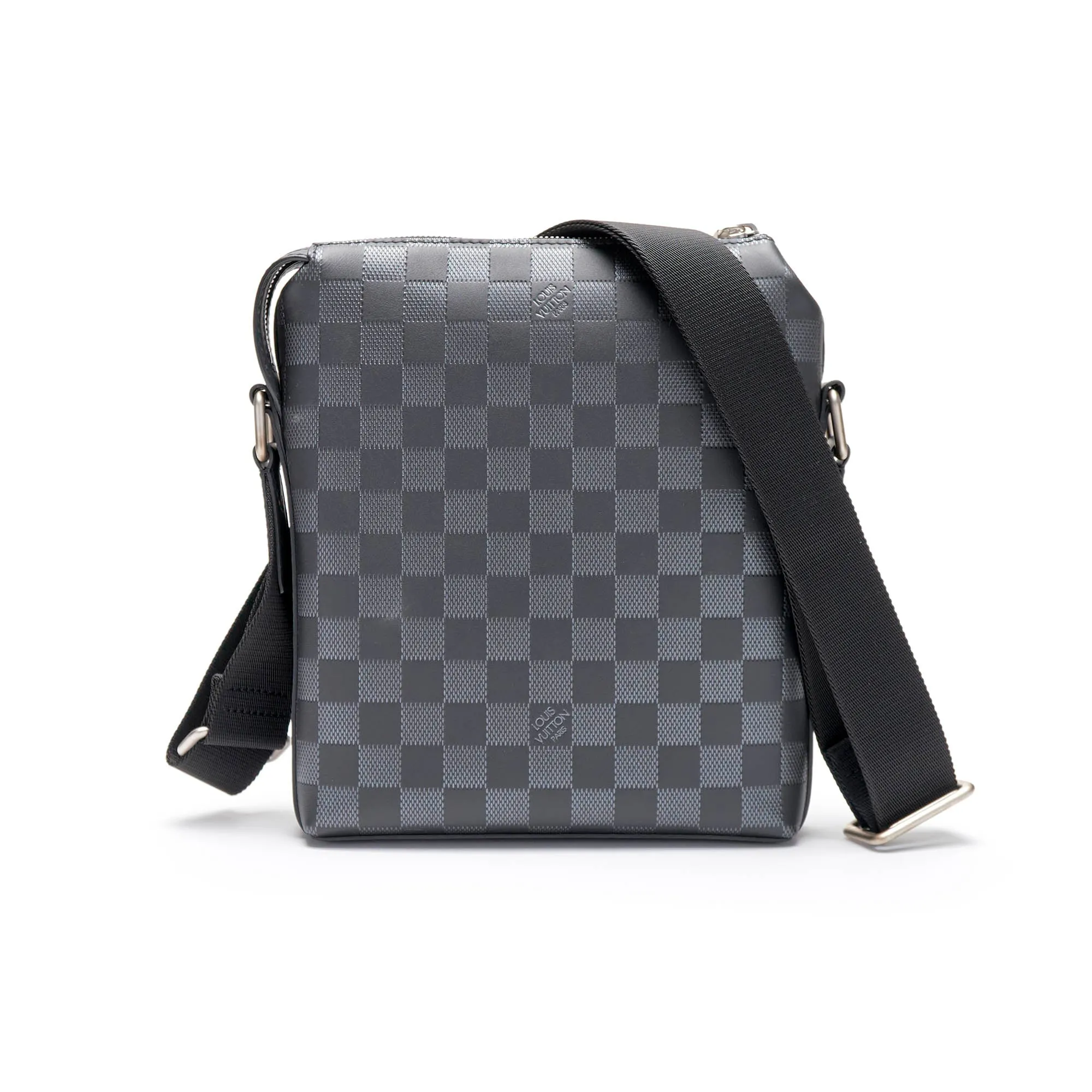LOUIS VUITTON Damier Infini Discovery Messenger BB in Onyx.