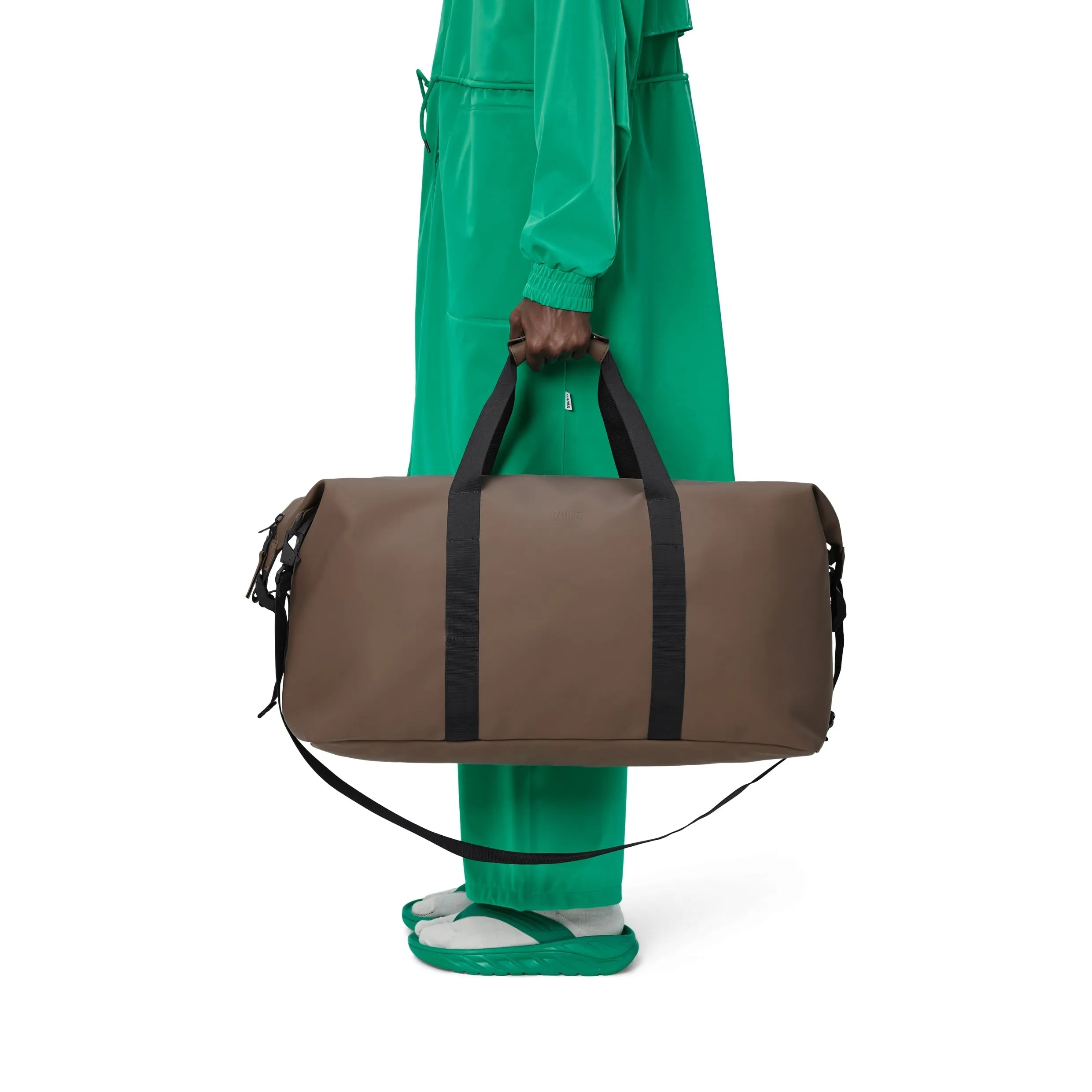 Rains Hilo Weekend Bag Large in Shade