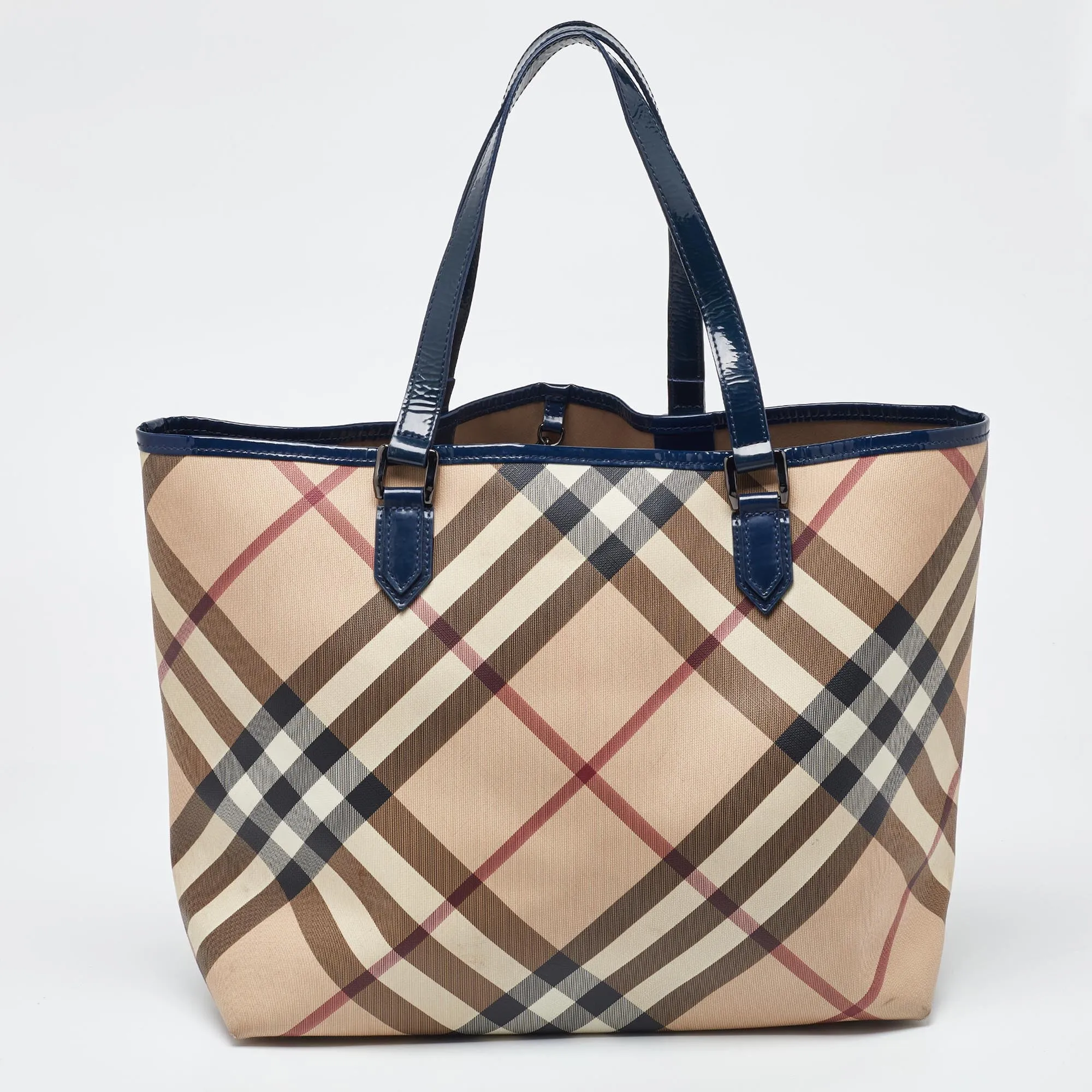 Trendy Inspired Burberry Beige/blue Nova Check Pvc And Patent Leather Shopper Tote