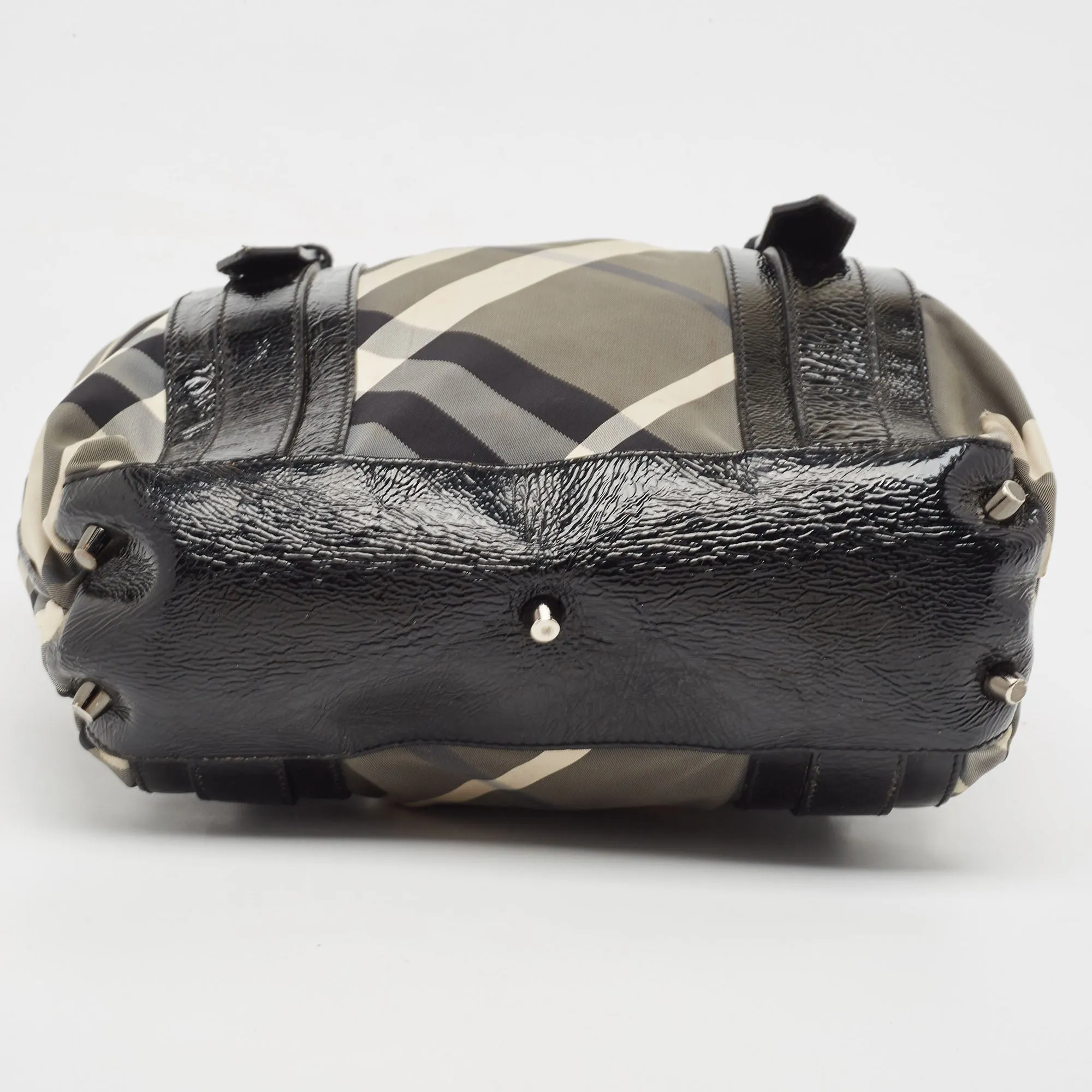 Trendy Inspired Burberry Black Beat Check Nylon And Patent Leather Victoria Tote