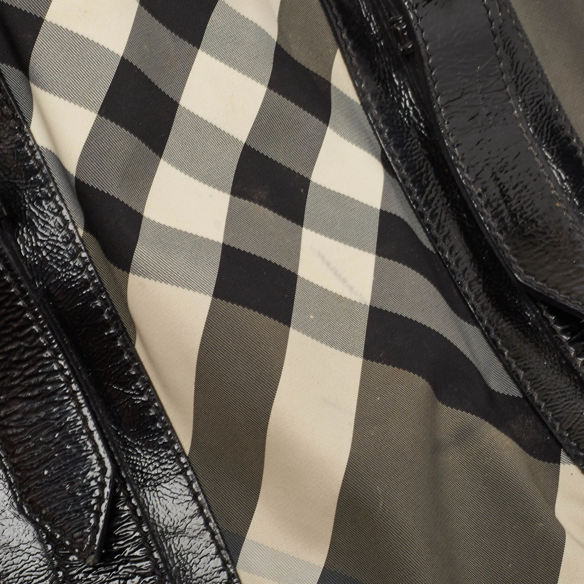 Trendy Inspired Burberry Black Beat Check Nylon And Patent Leather Victoria Tote