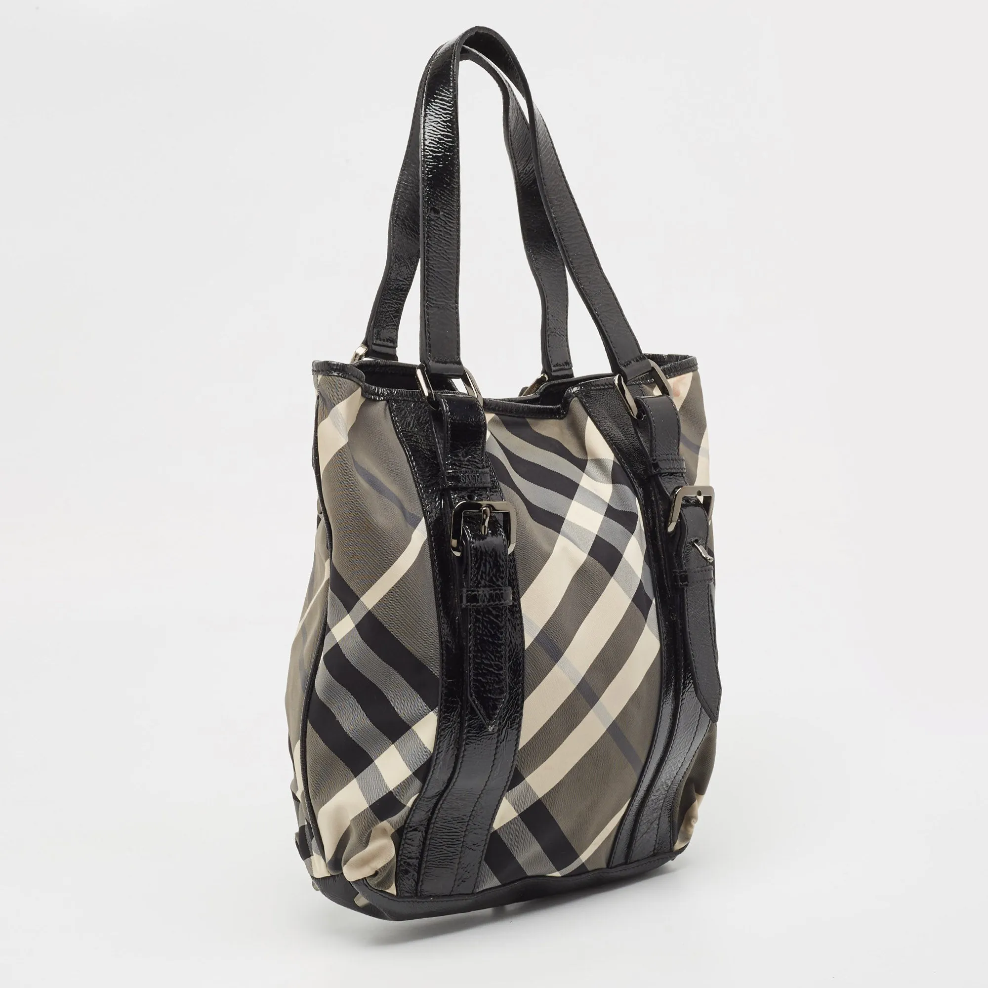Trendy Inspired Burberry Black Beat Check Nylon And Patent Leather Victoria Tote