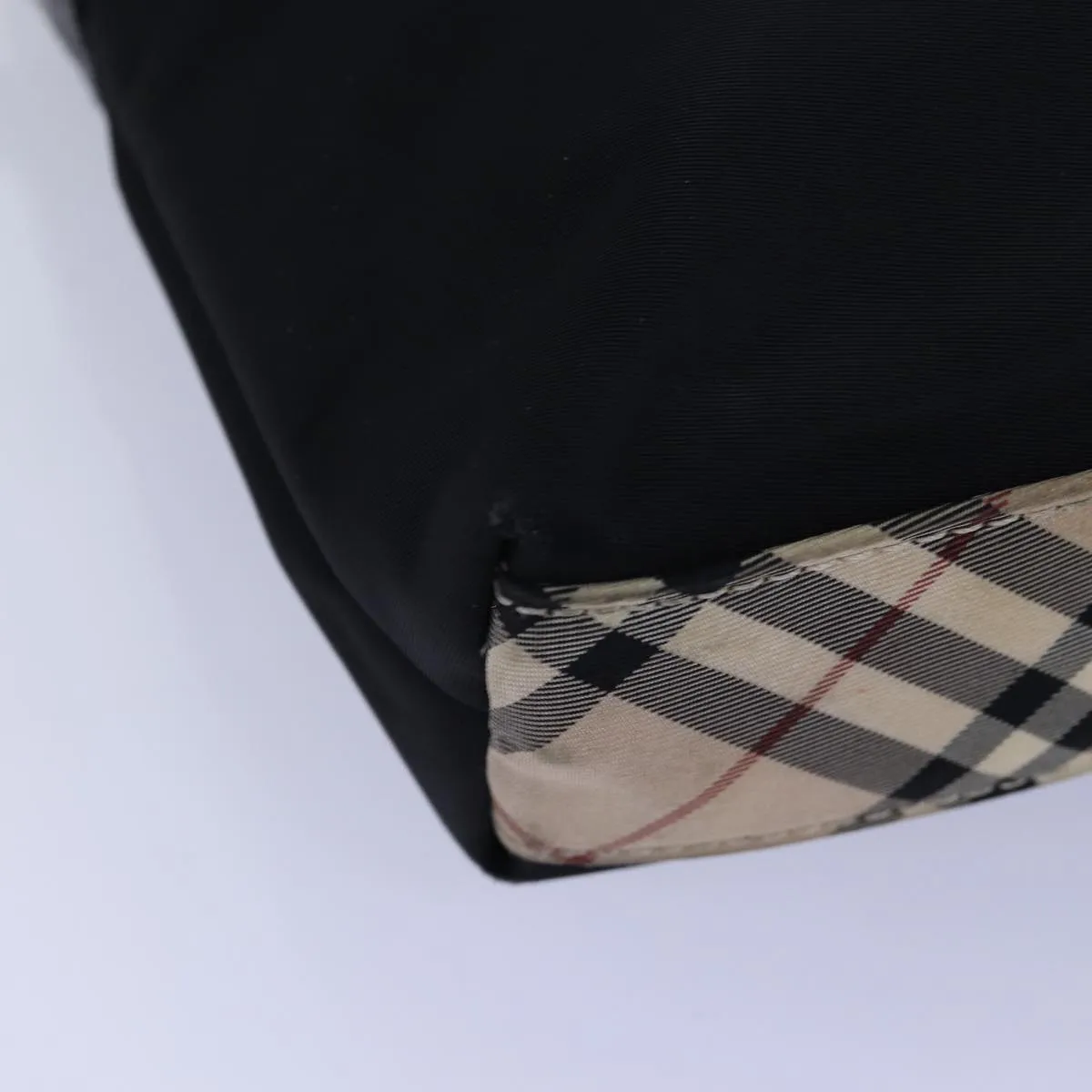 Trendy Inspired Burberry Nova Check Shoulder Bag Nylon Black Beige Auth Bs14564