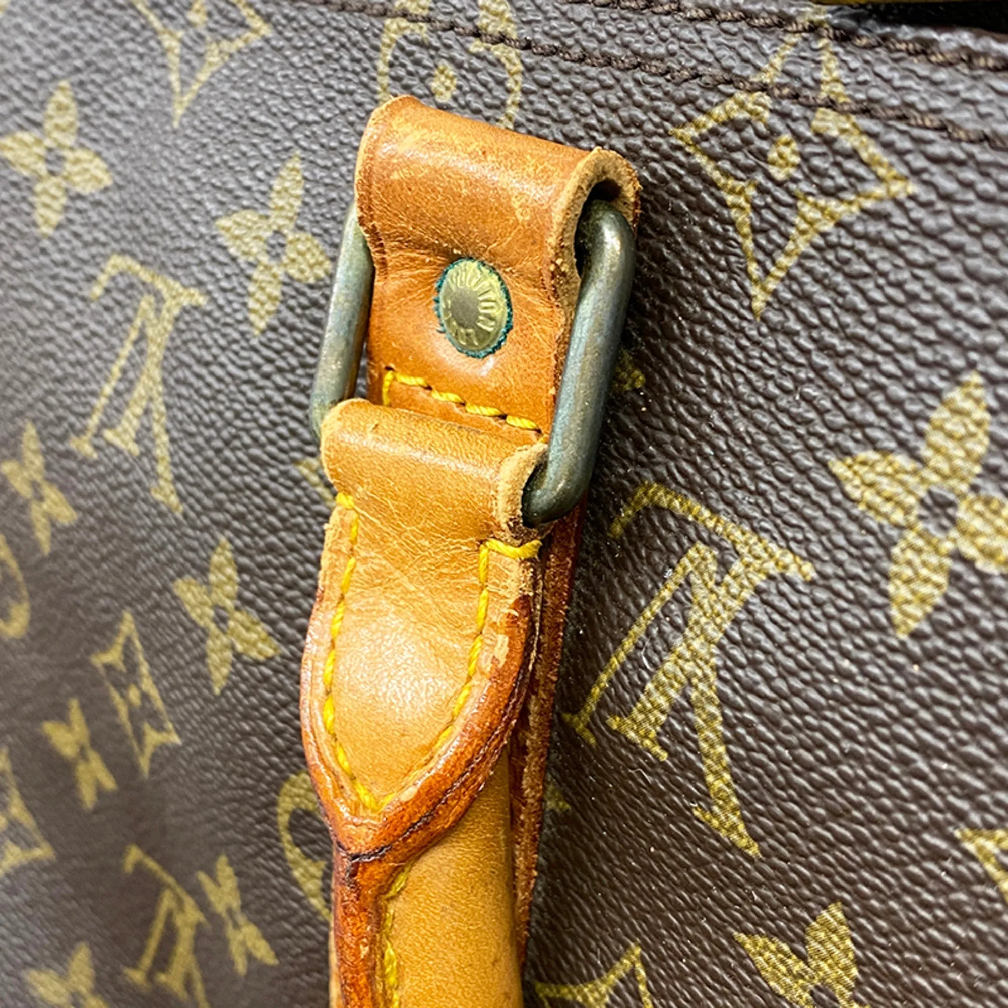 Trendy Inspired Louis Vuitton Auth  Monogram Keepol 50 M41426