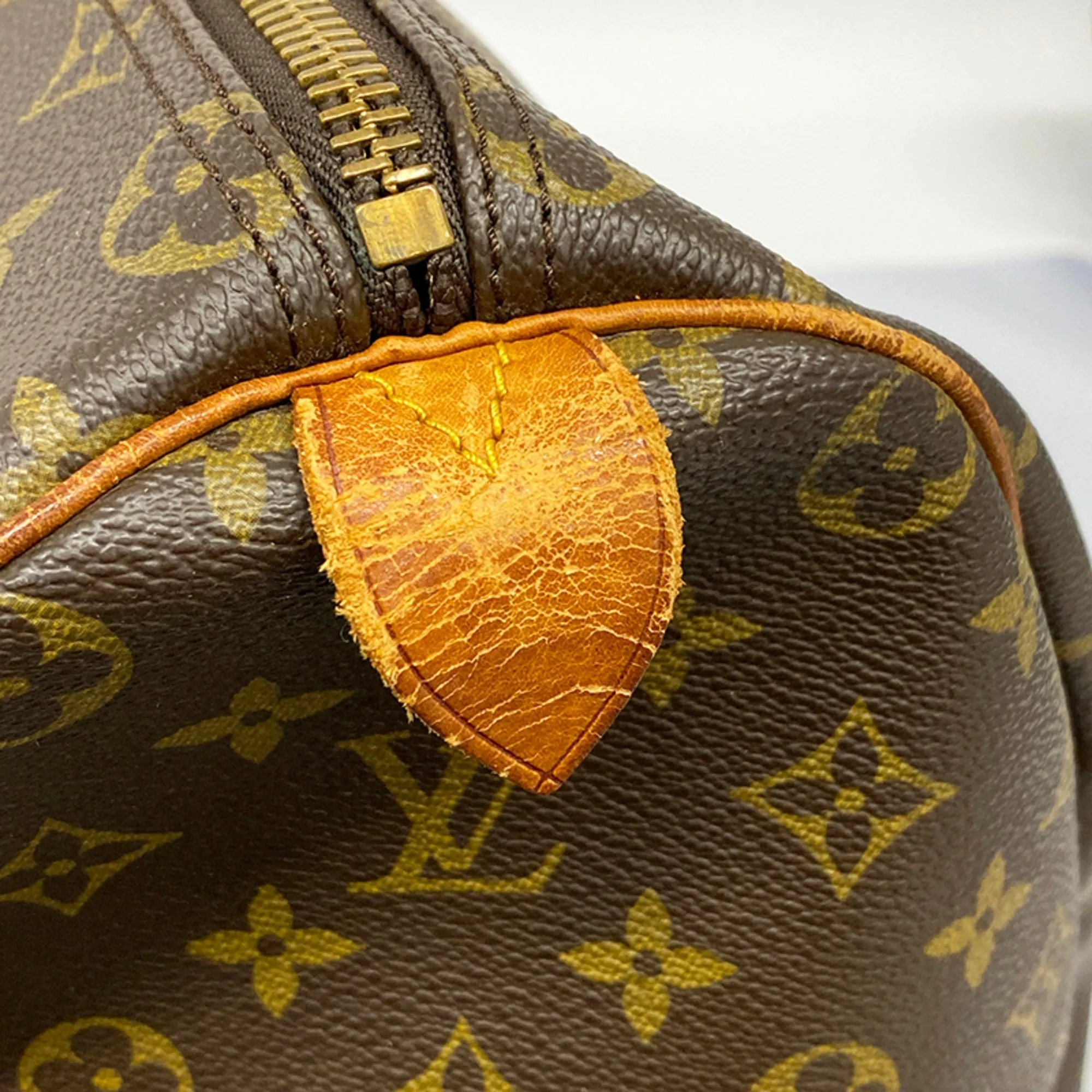 Trendy Inspired Louis Vuitton Auth  Monogram Keepol 50 M41426