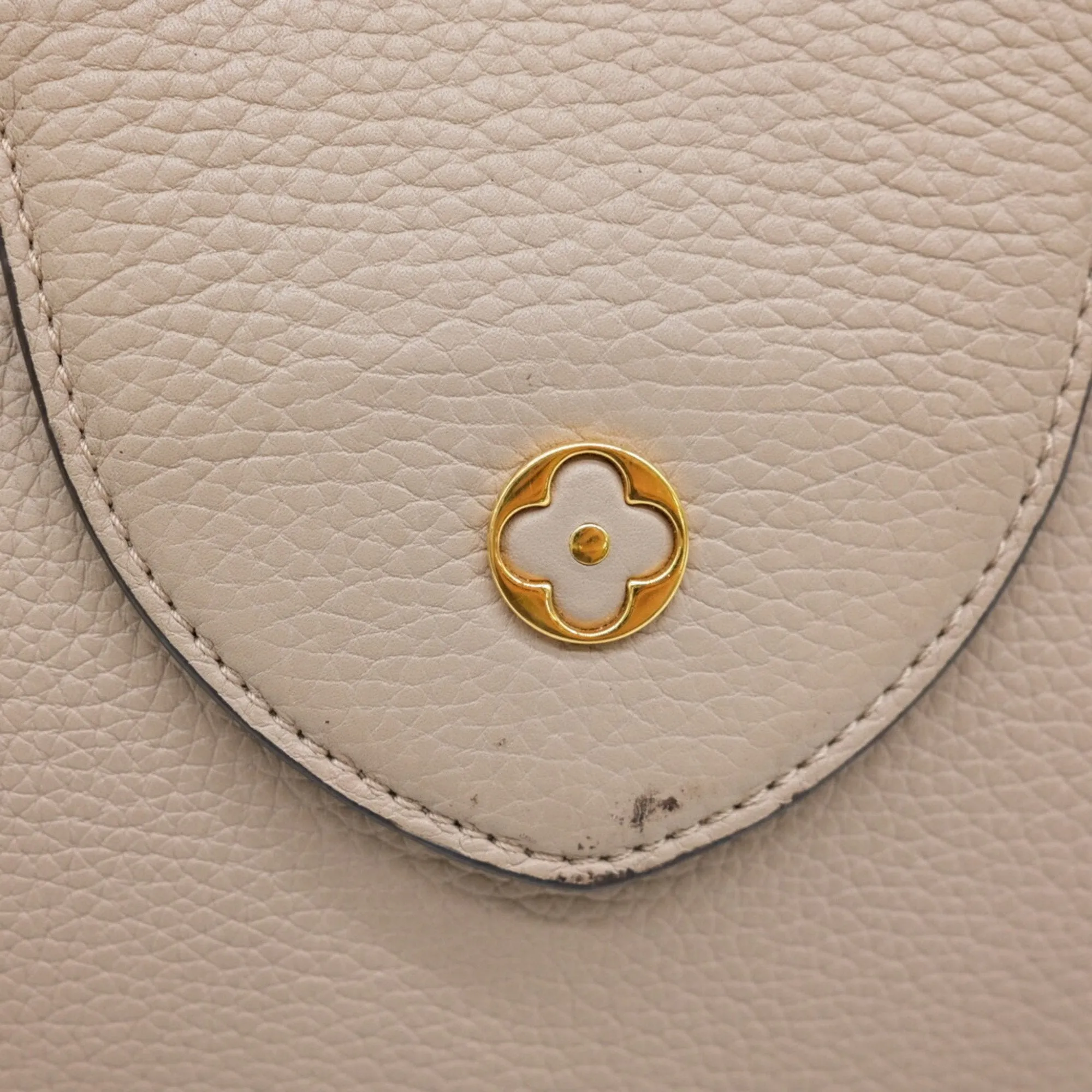 Trendy Inspired Louis Vuitton Capucines Tote