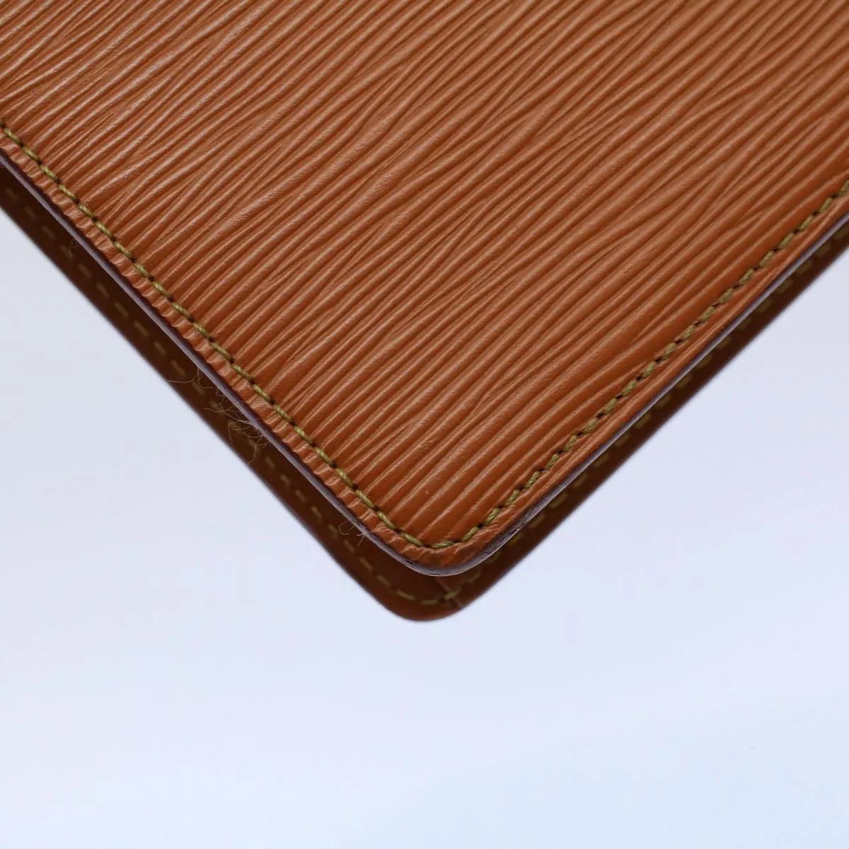 Trendy Inspired Louis Vuitton Epi Pochette Homme Clutch Bag Brown M52528 Lv Auth Th3989