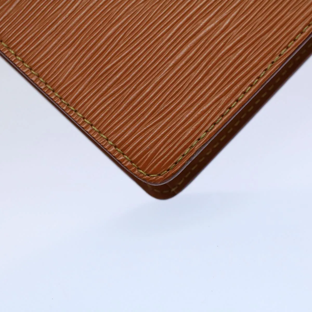 Trendy Inspired Louis Vuitton Epi Pochette Homme Clutch Bag Brown M52528 Lv Auth Th3989