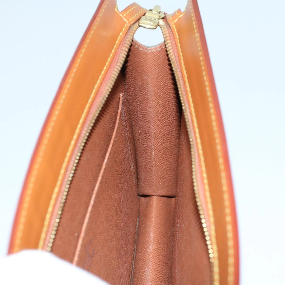 Trendy Inspired Louis Vuitton Epi Pochette Homme Clutch Bag Brown M52528 Lv Auth Th3989