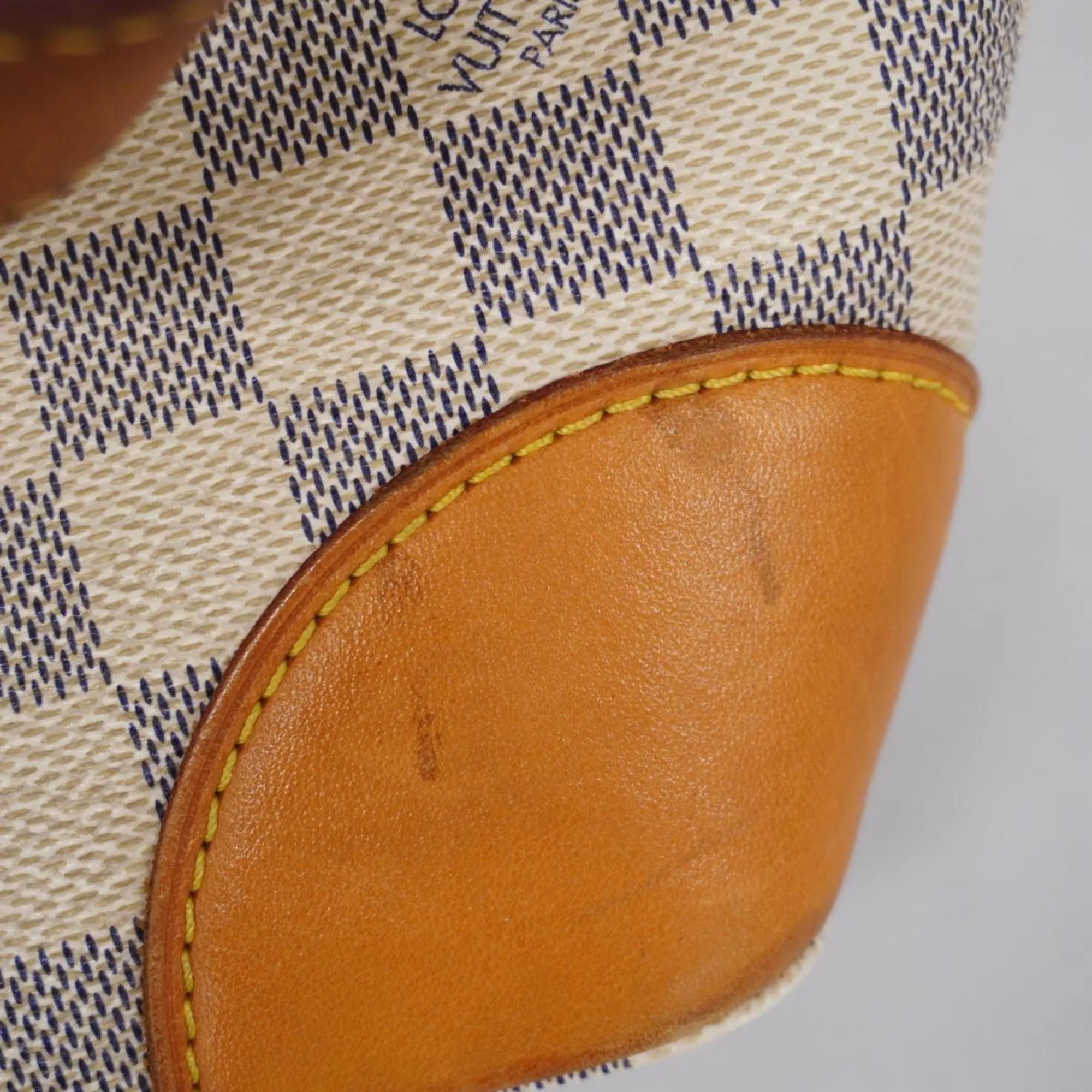 Trendy Inspired Louis Vuitton Hampstead Tote
