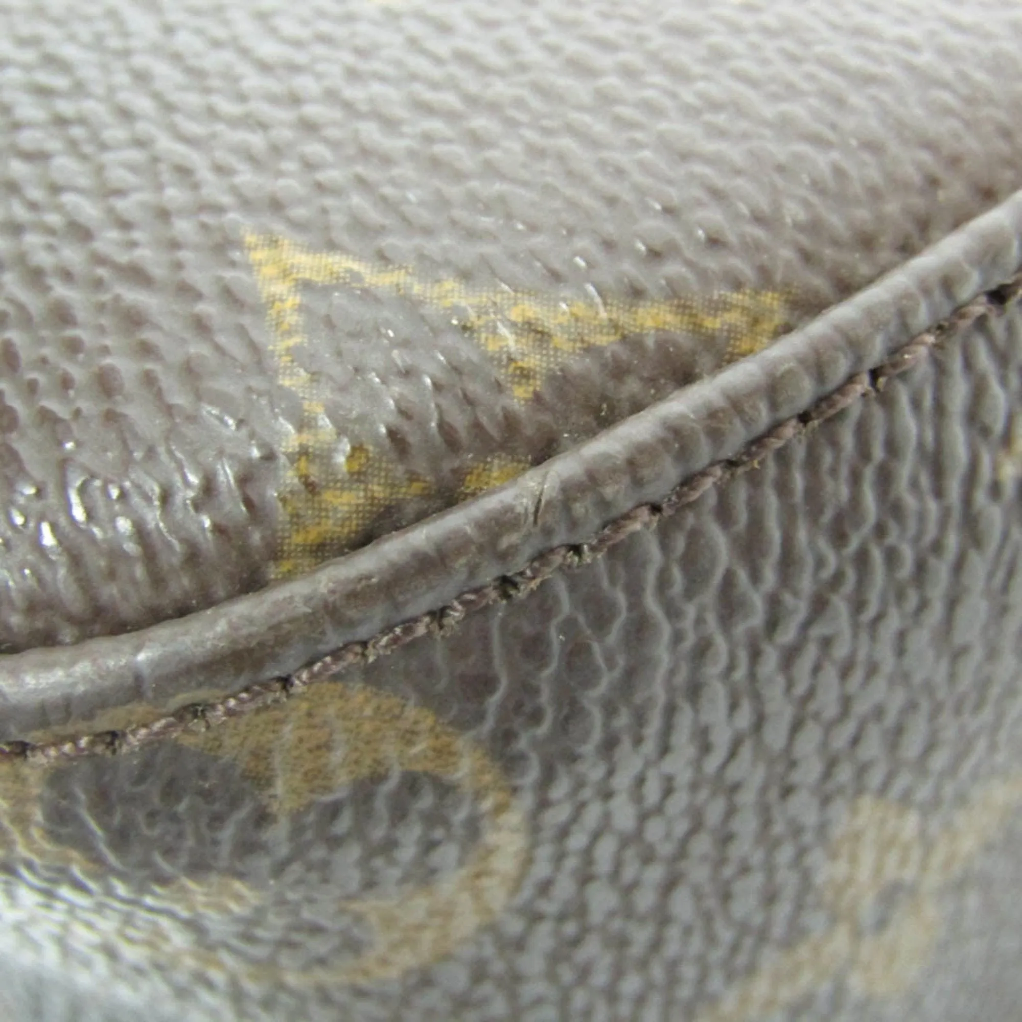 Trendy Inspired Louis Vuitton Looping Mm Shoulder Bag