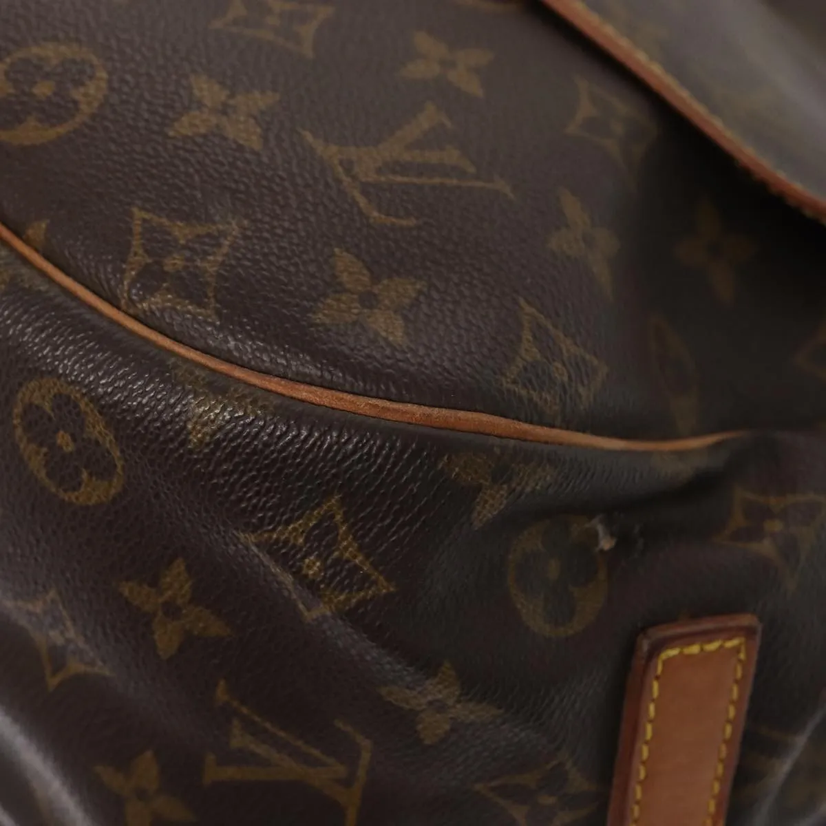 Trendy Inspired Louis Vuitton Monogram Saumur 35 Shoulder Bag M42254 Lv Auth Ar12467