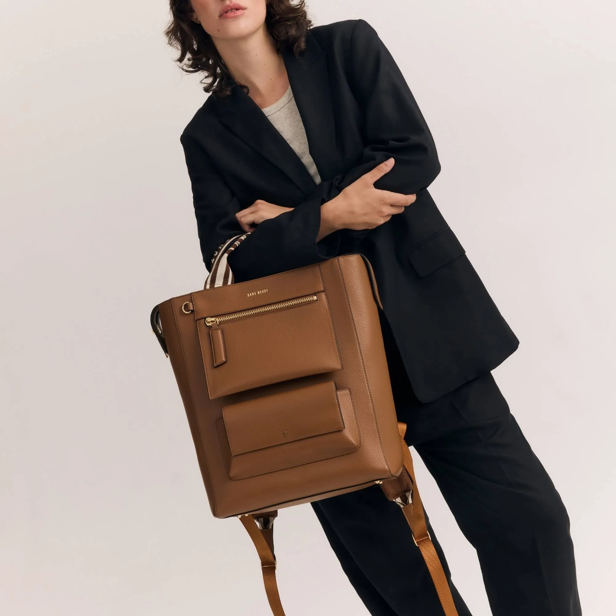 XL Universo Backpack - Cinnamon   Gold